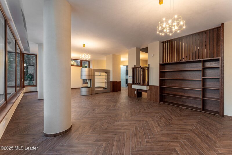 Mogosoaia Vila pe malul lacului Mogosoaia  617 mp total, teren 1182 mp